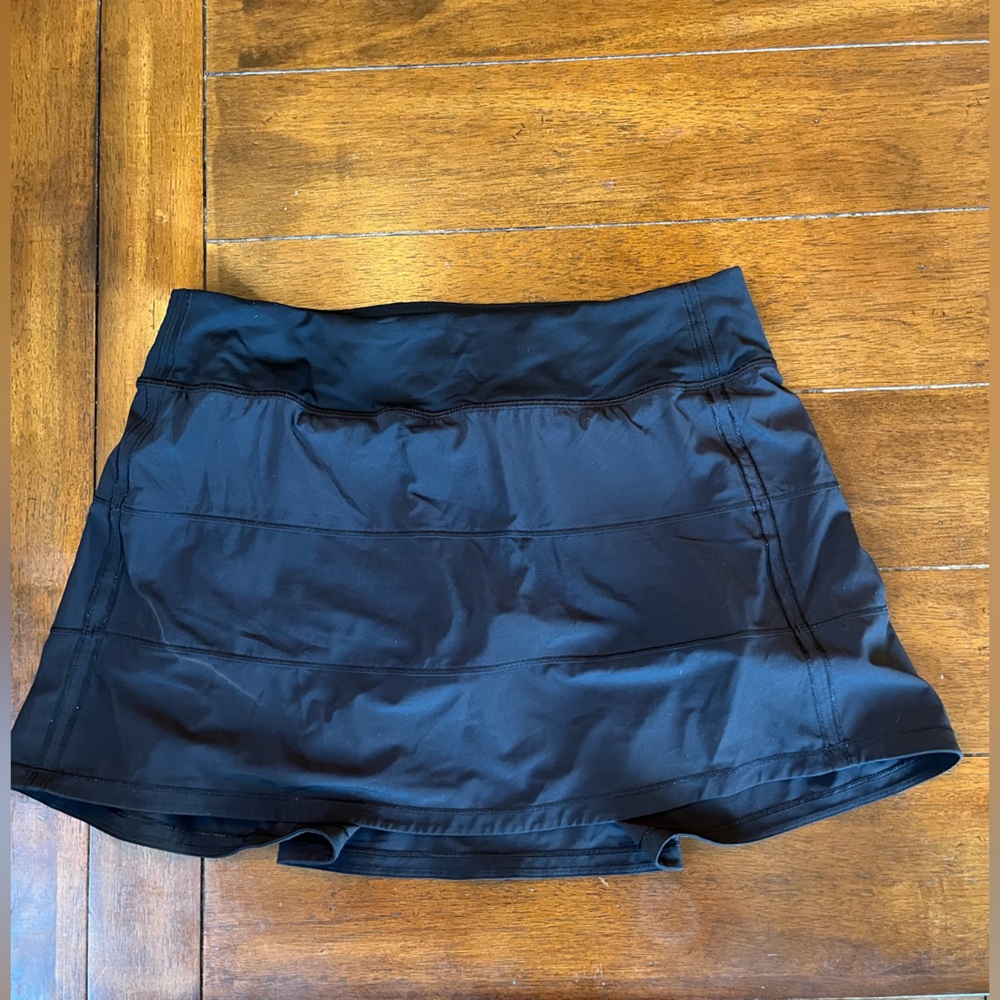 Black lululemon skirt